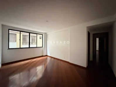 Apartamento com 2 Quartos para alugar, 110m² no Agriões, Teresópolis