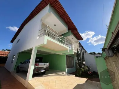 Sobrado com 4 Quartos para venda ou aluguel, 307m² no Jardim Planalto, Goiânia