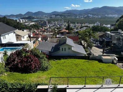 Lote/Terreno à venda, 527m² no Trindade, Florianópolis