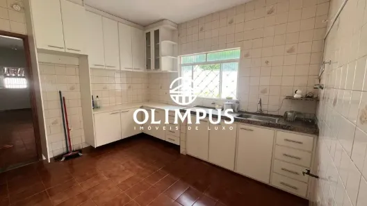 Casa com 3 Quartos à venda, 146m² no Presidente Roosevelt, Uberlândia