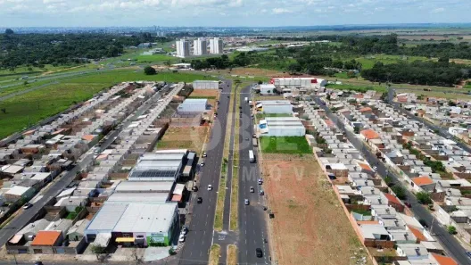 à venda, 300m² no Loteamento Residencial Pequis, Uberlândia