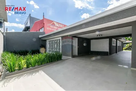 Casa com 4 Quartos à venda, 240m² no Fanny, Curitiba