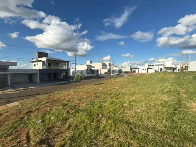 Lote/Terreno à venda, 274m² no Jardim Jockey Clube, São Carlos