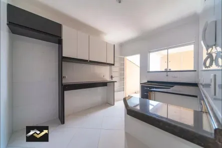 Sobrado com 3 Quartos para alugar, 146m² no Vila Curuçá, Santo André