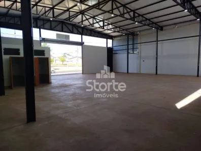 Galpão/Depósito/Armazém para alugar, 370m² no Jardim Patrícia, Uberlândia