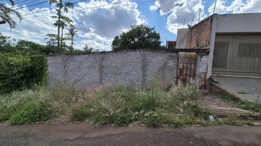 Lote/Terreno à venda, 318m² no Jardim Império do Sol, Londrina