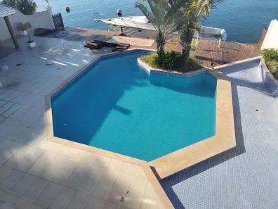 Sobrado com 5 Quartos à venda, 385m² no Gamboa, Cabo Frio