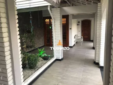 Casa com 3 Quartos à venda, 302m² no Niterói, Volta Redonda