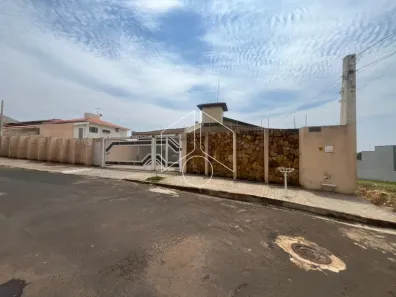 Casa com 4 Quartos à venda, 399m² no Jardim Tropical, Marília