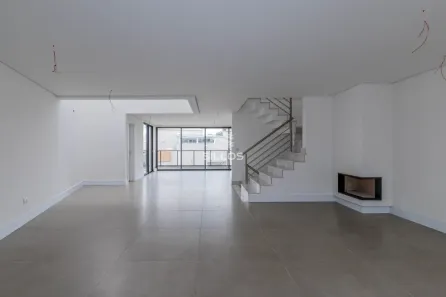Casa de Condomínio com 3 Quartos à venda, 294m² no Santo Inácio, Curitiba