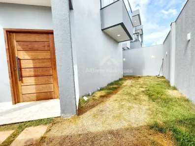 Casa com 3 Quartos à venda, 128m² no Colina de Laranjeiras, Serra
