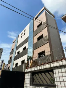 Sobrado com 3 Quartos à venda, 280m² no Campo Grande, Santos