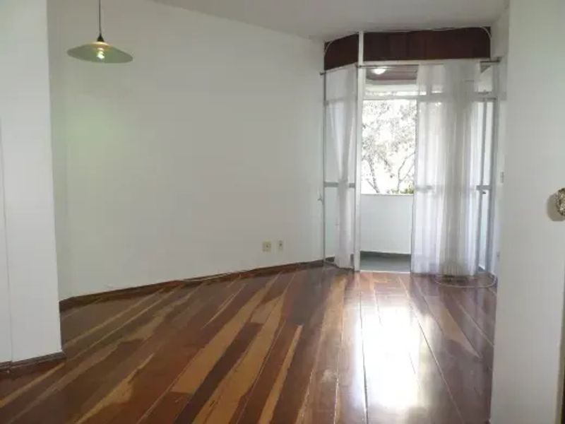 Apartamento com 2 quartos — Santo Antônio, Belo Horizonte