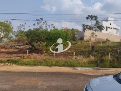 Lote/Terreno à venda, 360m² no Jardim Inconfidência, Uberlândia