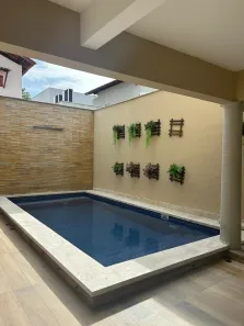 Casa de Condomínio com 4 Quartos para alugar, 548m² no Calhau, São Luís