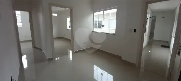 Sala Comercial para alugar, 30m² no Vila Pereira Barreto, São Paulo