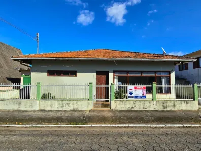 Casa com 4 Quartos à venda, 197000m² no Meia Praia, Navegantes