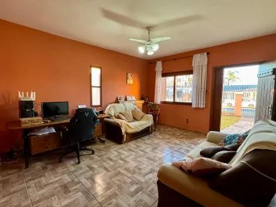 Casa com 4 Quartos à venda, 342m² no Areal, Pelotas