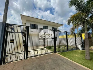 Sobrado com 2 Quartos à venda, 212m² no Coqueiral, Cascavel