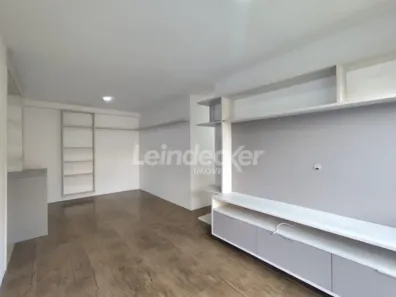 Apartamento com 3 Quartos para alugar, 70m² no Sarandi, Porto Alegre