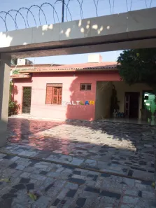 Casa com 4 Quartos à venda, 325m² no Cidade dos Funcionários, Fortaleza
