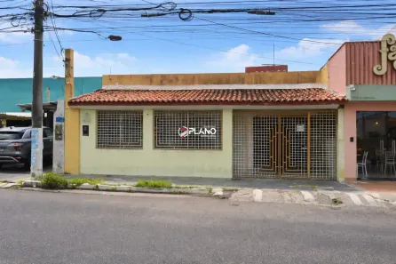Casa com 3 Quartos à venda, 167m² no Santa Mônica, Feira de Santana