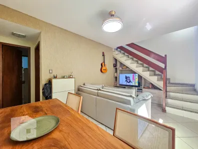 Casa com 2 Quartos à venda, 71m² no Novo Horizonte, Macaé