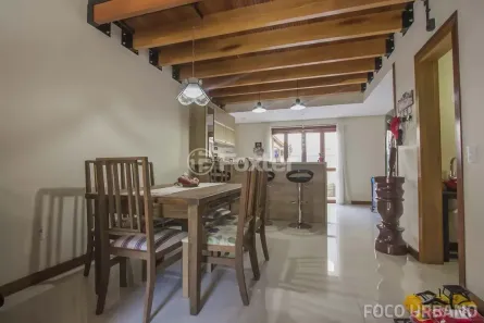 Casa de Condomínio com 3 Quartos à venda, 140m² no Hípica, Porto Alegre