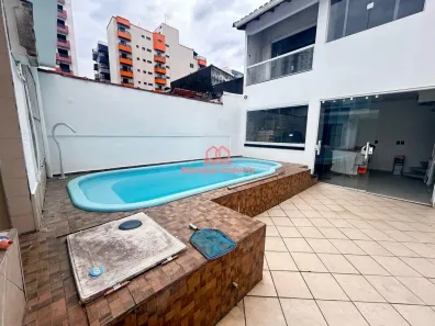 Casa com 3 Quartos à venda, 150m² no Tupi, Praia Grande
