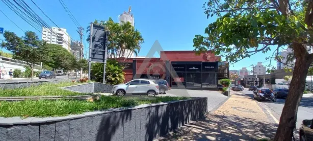 Prédio Comercial para alugar, 686m² no Cambuí, Campinas