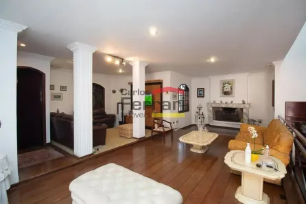 Sobrado com 4 Quartos para alugar, 700m² no Tremembé, São Paulo