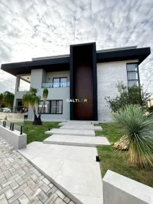 Casa com 4 Quartos à venda, 388m² no Luzardo Viana, Maracanaú