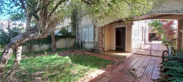 Casa com 3 Quartos à venda, 250m² no Menino Deus, Porto Alegre