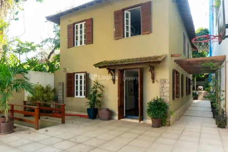 Casa com 6 Quartos à venda, 258m² no Jardim Botânico, Rio de Janeiro