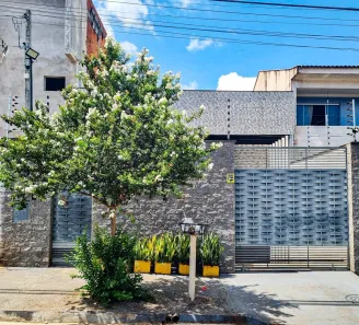 Casa com 3 Quartos à venda, 173m² no Jardim Colúmbia D, Londrina