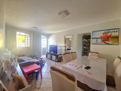 Casa com 5 Quartos à venda, 250m² no Vila São José, Brasília