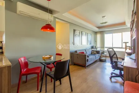 Apartamento com 2 Quartos à venda, 68m² no Centro Histórico, Porto Alegre