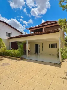 Casa com 4 Quartos à venda, 250m² no Lourival Parente, Teresina