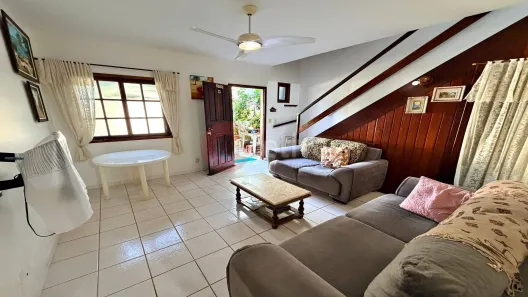 Casa de Condomínio com 2 Quartos à venda, 80m² no Palmeiras, Cabo Frio
