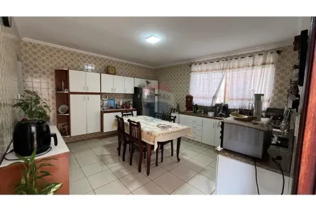 Sobrado com 5 Quartos à venda, 292m² no Vila Augusta, Guarulhos