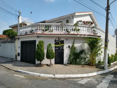 Sobrado com 4 Quartos à venda, 130m² no Vila Isa, São Paulo