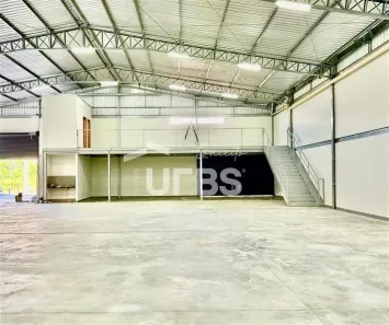 Galpão/Depósito/Armazém à venda, 1100m² no Laranjeiras, Uberlândia