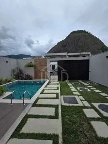 Casa de Condomínio com 4 Quartos à venda, 220m² no Vargem Pequena, Rio de Janeiro