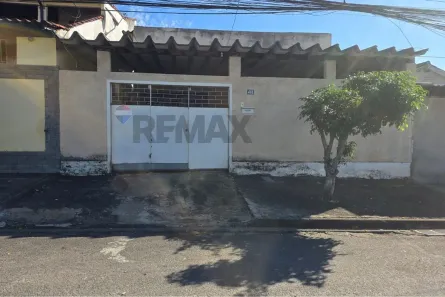 Casa com 2 Quartos à venda, 136m² no Bangu, Rio de Janeiro