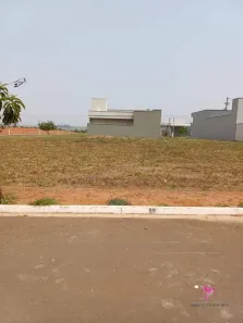 Lote/Terreno à venda, 250m² no Parque Residencial Santa Helena, Leme