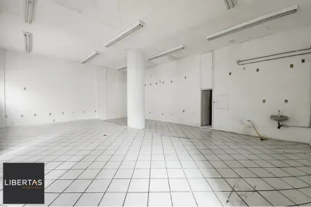 Ponto Comercial à venda, 80m² no Independência, Porto Alegre