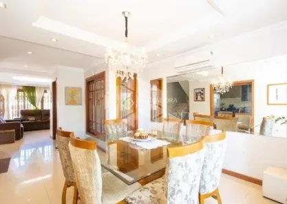 Casa com 3 Quartos à venda, 264m² no Santo Antônio, Porto Alegre