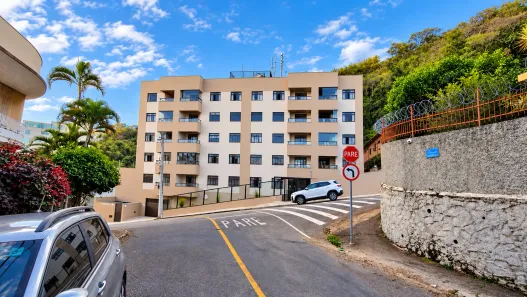 Apartamento com 2 Quartos à venda, 60m² no Santa Helena, Juiz de Fora