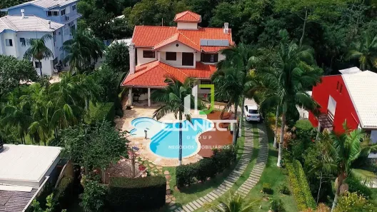Casa com 4 Quartos à venda, 350m² no Praia das Taquaras, Balneário Camboriú