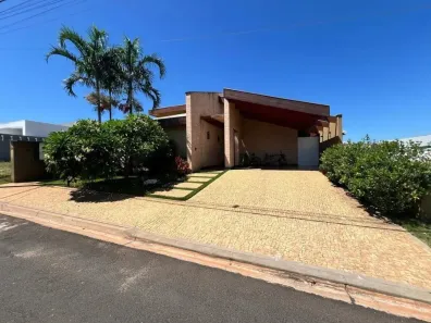 Casa de Condomínio com 3 Quartos à venda, 570m² no Jardim São Domingos, Marília
